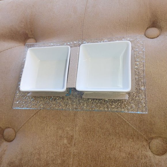 2 bowls on tray - Picture 2 of 3